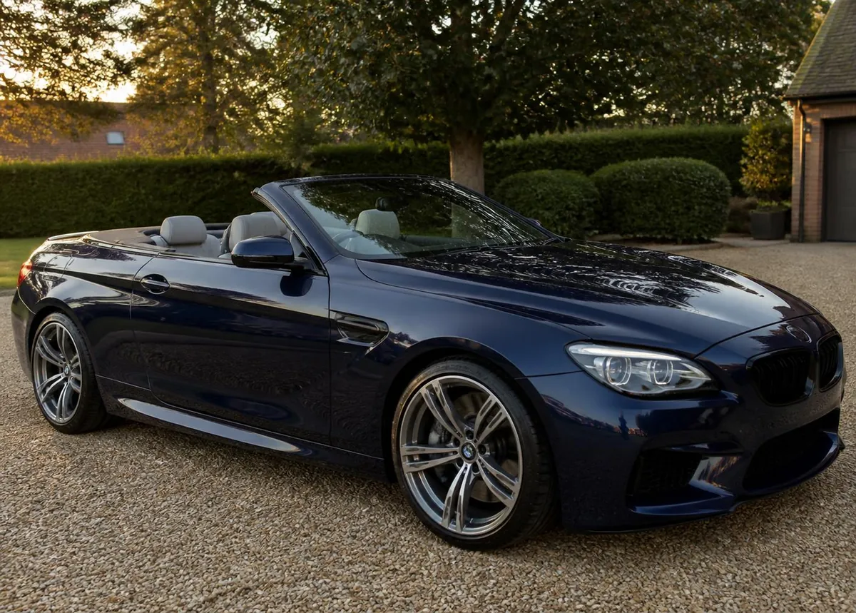 BMW Cabrio mit deutlichen Spuren